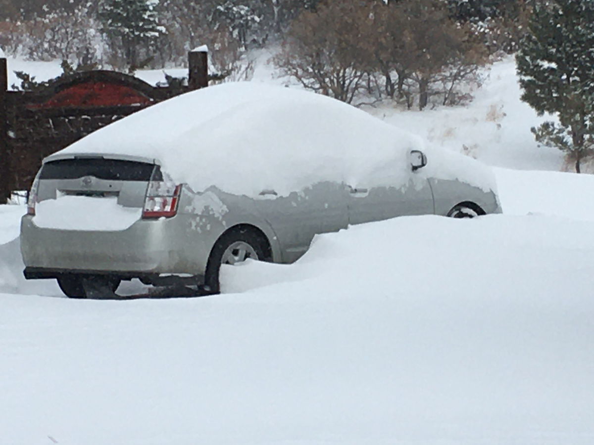 Nearly 20 inches of snow reported Tuesday in Palmer Lake | KRDO