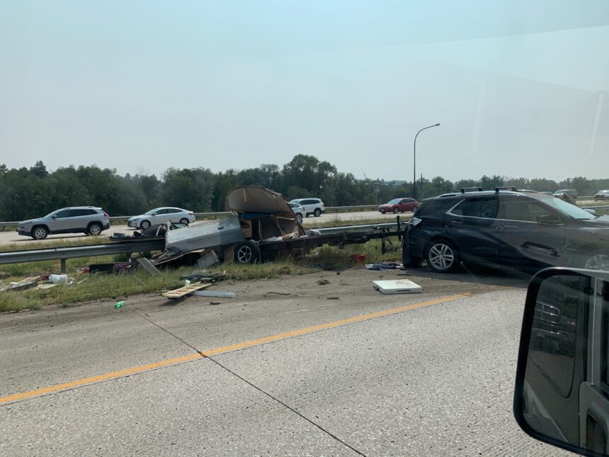 Crash i25 bijou and fontanero