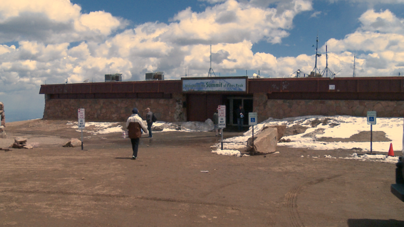 Pikes Peak Summit House closed indefinitely to visitors KRDO