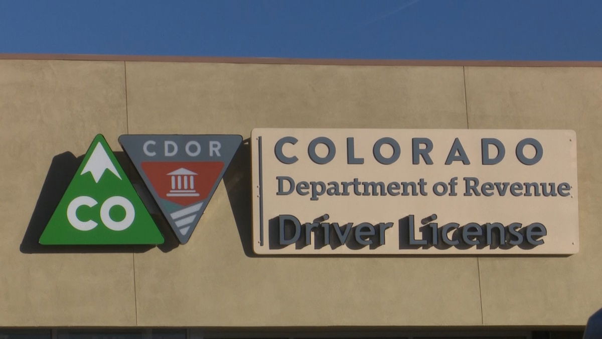 New Law Changes Eye Exam Requirements To Renew Driver Licenses In 