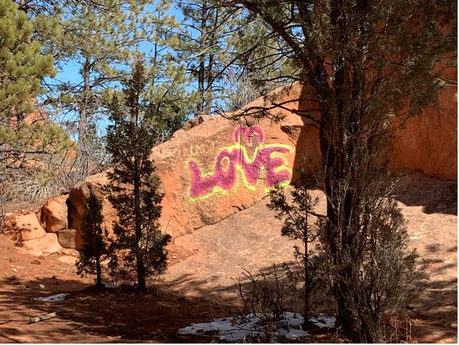 032721 red rocks graffiti