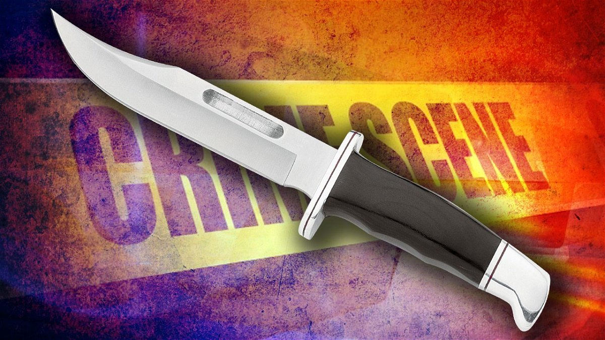 Man stabs himself in the stomach, then threatens to stab ...