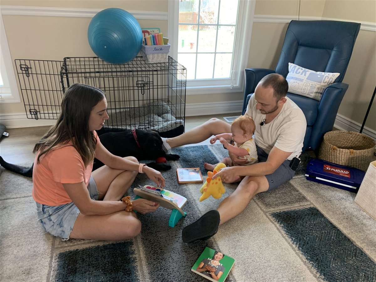 <i>KCNC</i><br/>Jessica Rapp and Jake Irwin play with their son