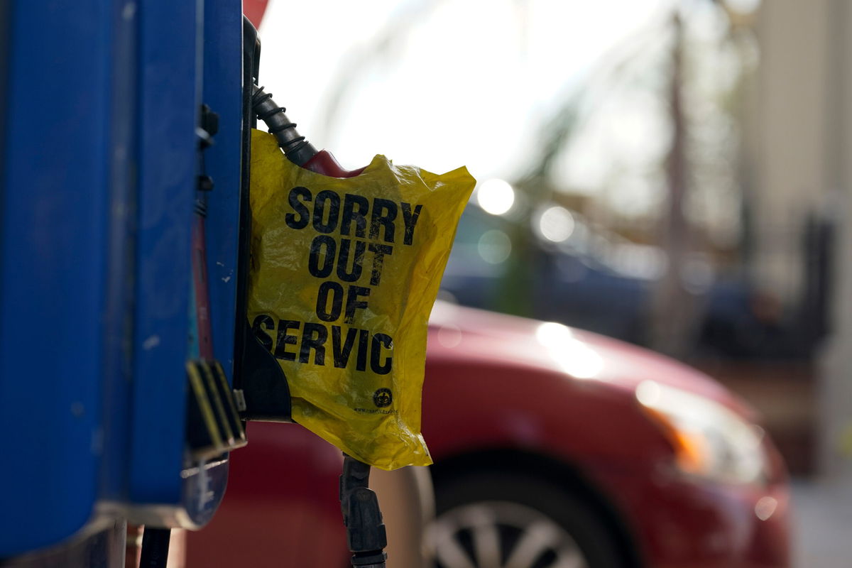 <i>Eric Gay/AP</i><br/>Half the gas stations in New Orleans and Baton Rouge are without fuel. This image shows a gas station that has run out of gas Tuesday