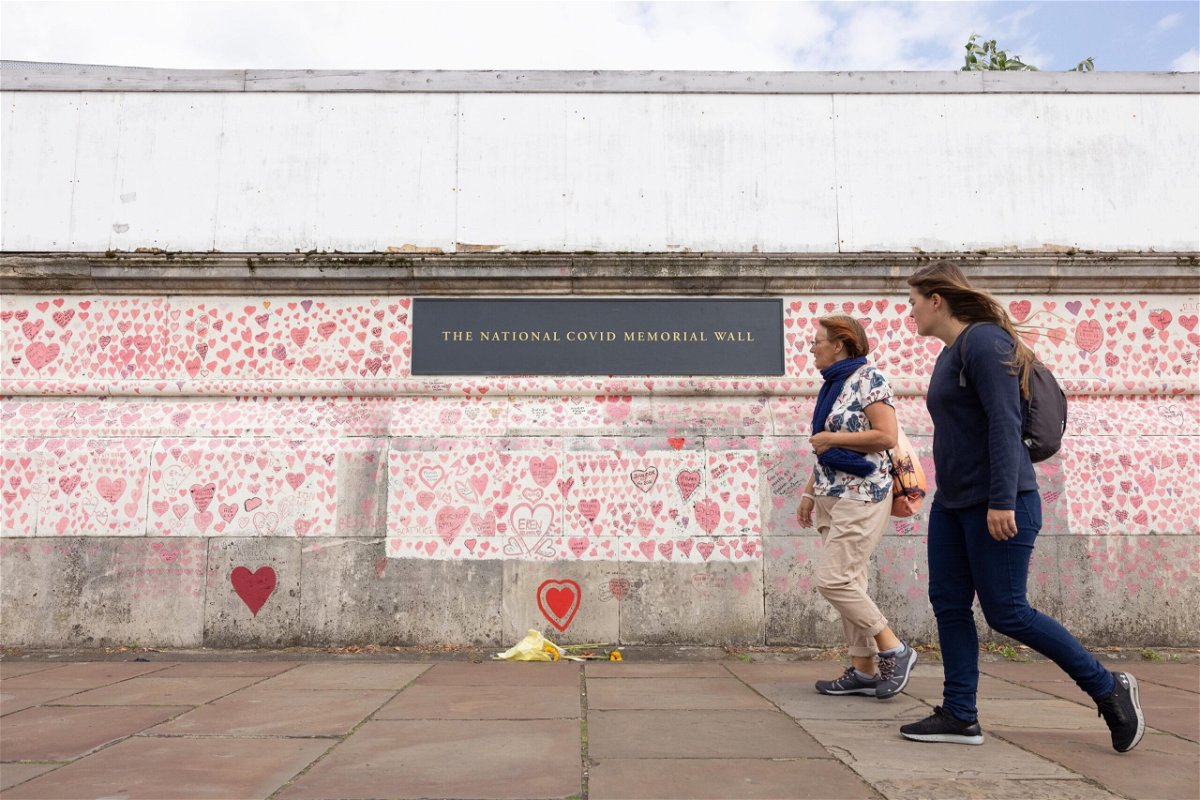 <i>Leon Neal/Getty Images</i><br/>A London memorial to people who have died from Covid-19 in the UK is seen.