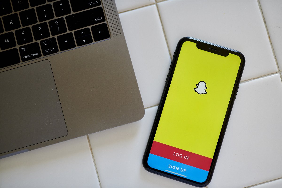 <i>Gabby Jones/Bloomberg/Getty Images</i><br/>Snapchat's parent company crossed $1 billion in quarterly revenue for the first time ever