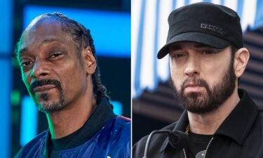 Snoop Dogg (left) and Eminem