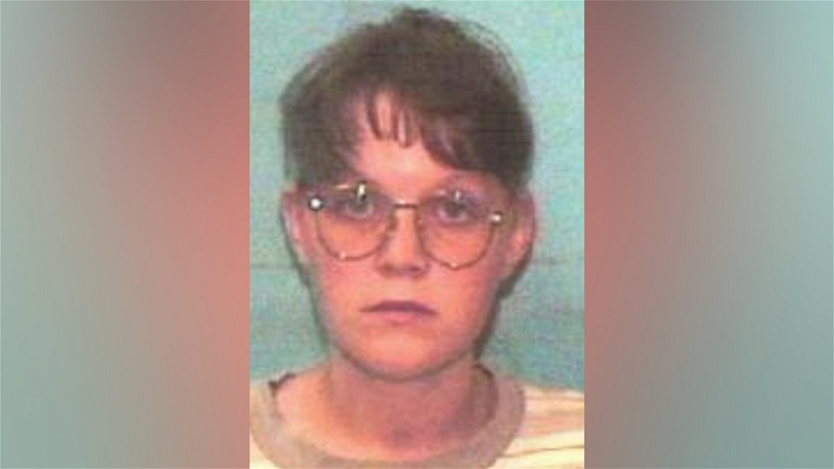 <i>Pope County Sheriff's Office</i><br/>Samantha Jean Hopper was determined missing in 1998 with her young child.