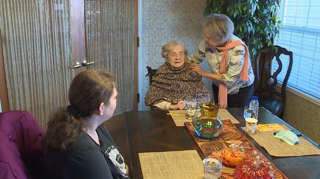 <i>KETV</i><br/>COVID-19 stole so many holiday moments from families over the past year and a half. The vaccine helped bring them back together this year. Nancy King and her niece spent the afternoon with her 98-year-old mother