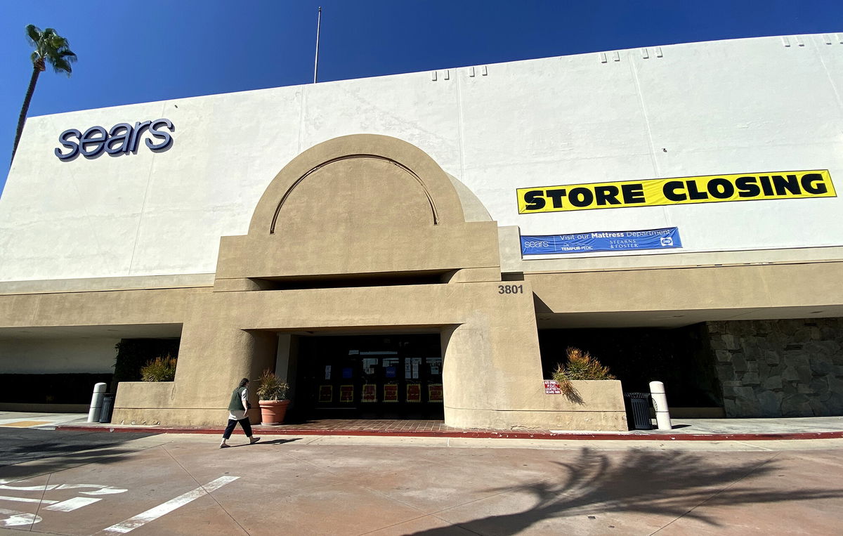 <i>Keith Birmingham/MediaNews Group/Pasadena Star-News/Getty Images</i><br/>Sears is closing many stores including the Downey location and this one in Pasadena on Tuesday