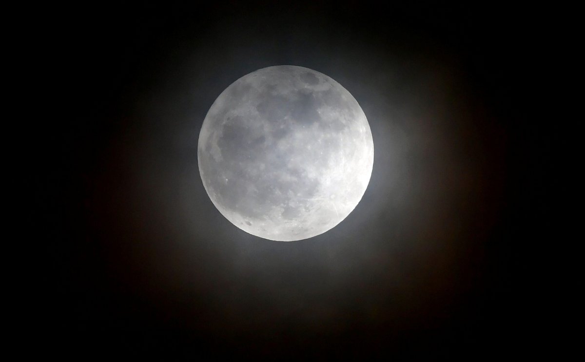 <i>Frederic J. Brown/AFP/Getty Images</i><br/>The last full moon of the decade