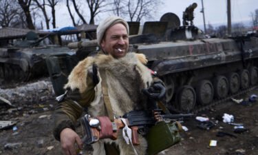 Pro-Russian fighters arrive on February 20