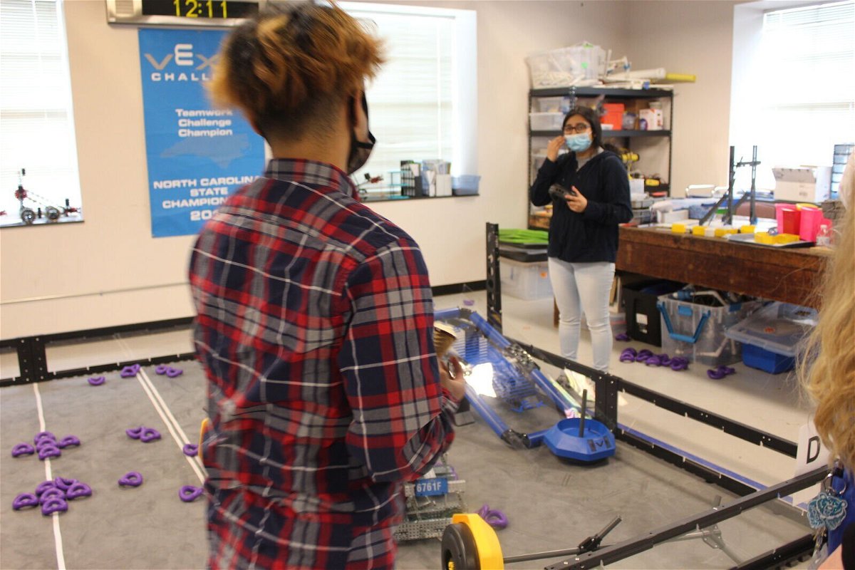 <i>WLOS</i><br/>The North Carolina School for the Deaf's (NCSD) robotics team in Morganton competed in a national competition with the hopes of qualifying for the world championship.