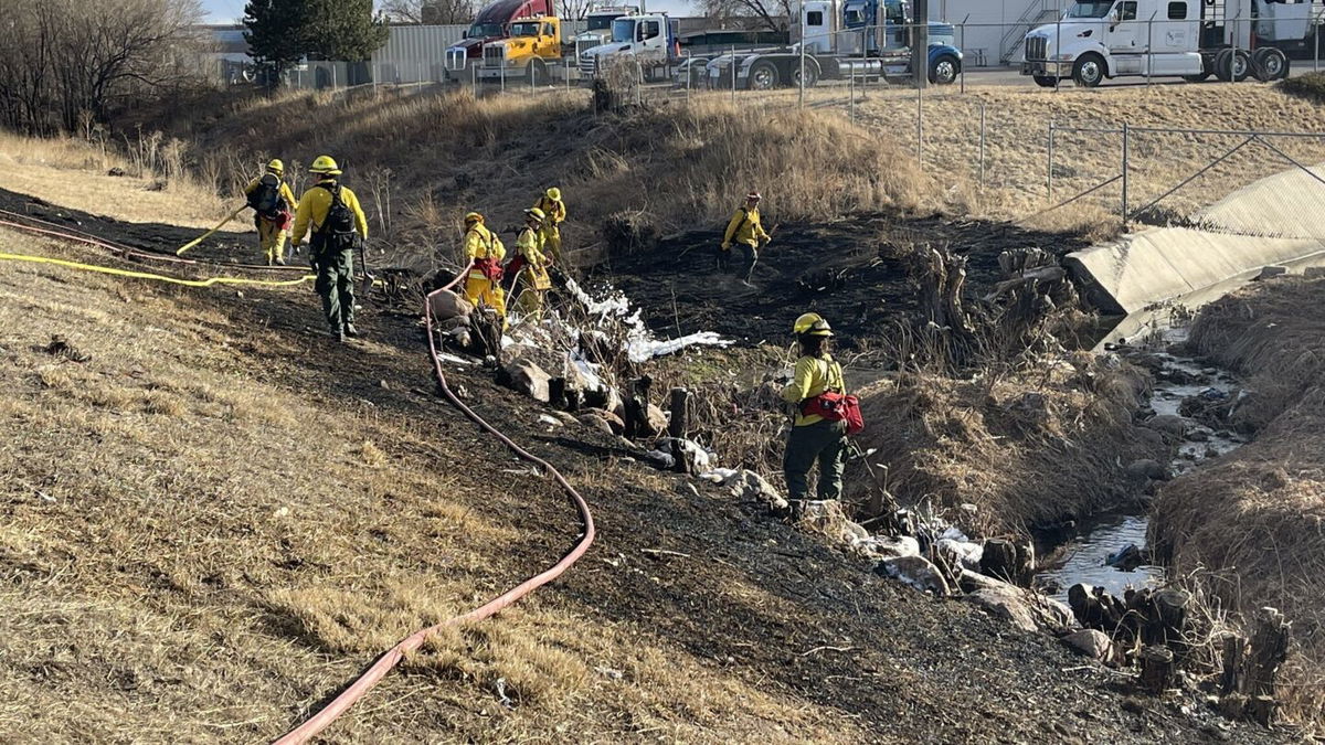 grass fire in colorado springs today