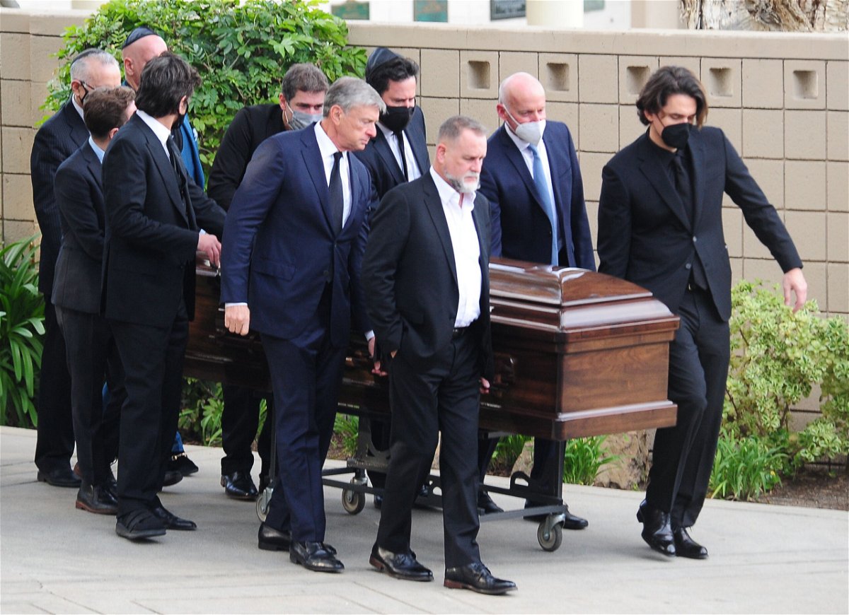 John Stamos On Grieving Bob Saget And How An Impromptu Tribute Became A Netflix Special Krdo