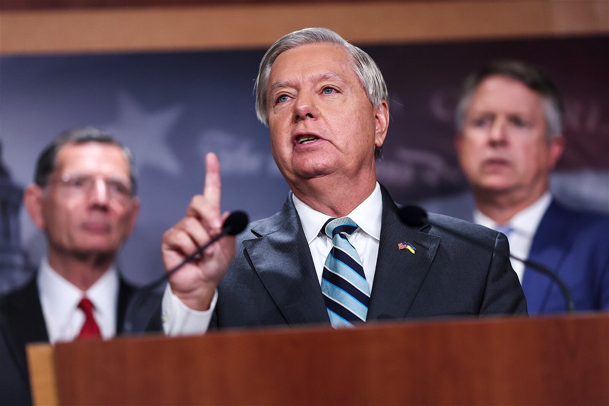 <i>Kevin Dietsch/Getty Images</i><br/>A federal appeals court on August 21 temporarily paused a district court's order requiring that Republican Sen. Lindsey Graham of South Carolina