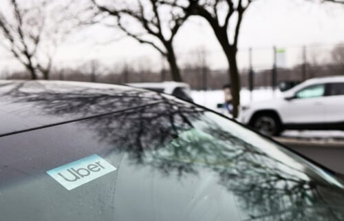 Uber is giving riders the ability to connect with a safety agent while taking a nerve-wracking trip