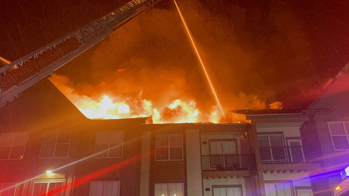 Lightning strike starts apartment building fire in Colorado Springs, 64  people displaced | KRDO