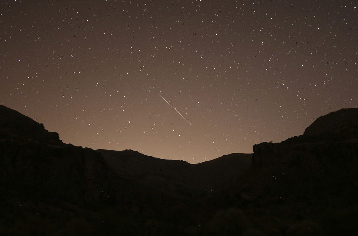 Leonid Meteor Shower Could Bring An Outburst Of Up To 250 Meteors Per ...