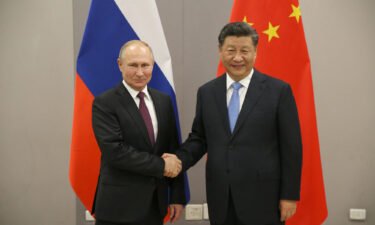 Russian President Vladimir Putin and Chinese leader Xi Jinping during a bilateral meeting on November 13