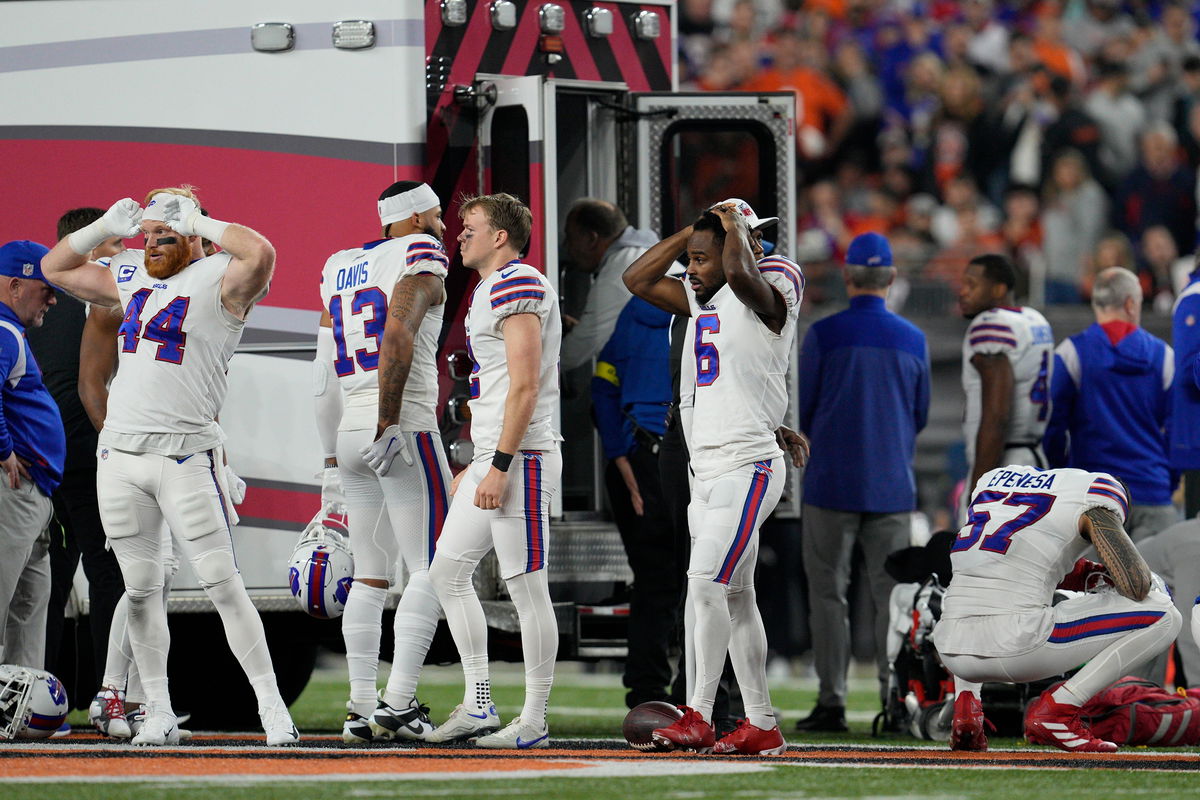 Buffalo Bills wheelchair team took to the field this weekend 