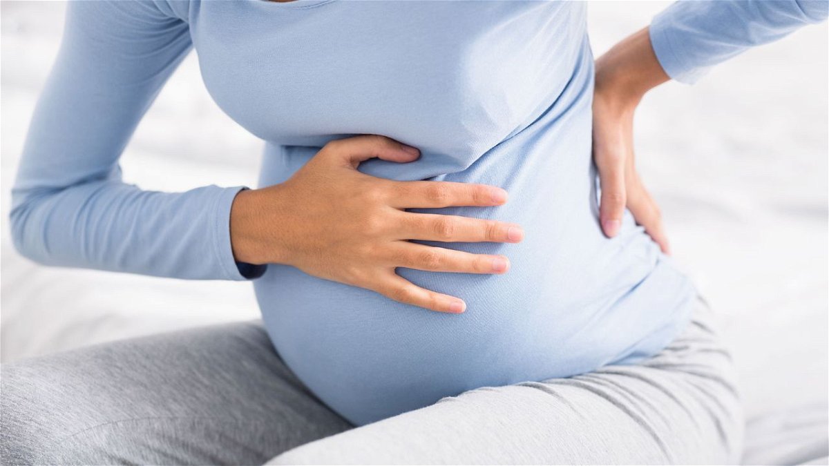 Five major pregnancy complications are strong lifelong risk factors for ischemic heart disease, a new study finds, with the greatest risk coming in the decade after delivery.
