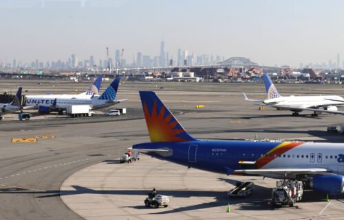 The largest US airline pilots union is counseling its members to be more focused to avoid additional close calls. There have been multiple close calls on runways this year which have raised questions about air safety.
