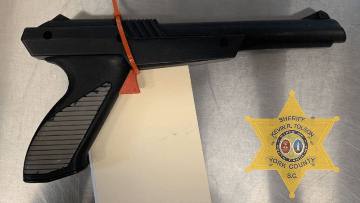 Deputies accuse man of using Nintendo ‘Duck Hunt’ pistol during robbery