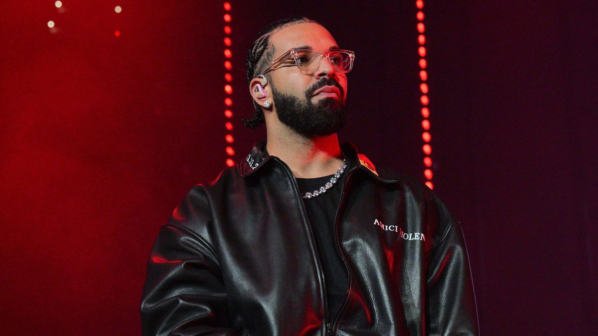 Drake is yet another artist targeted by a flying object on stage during a  concert | KRDO