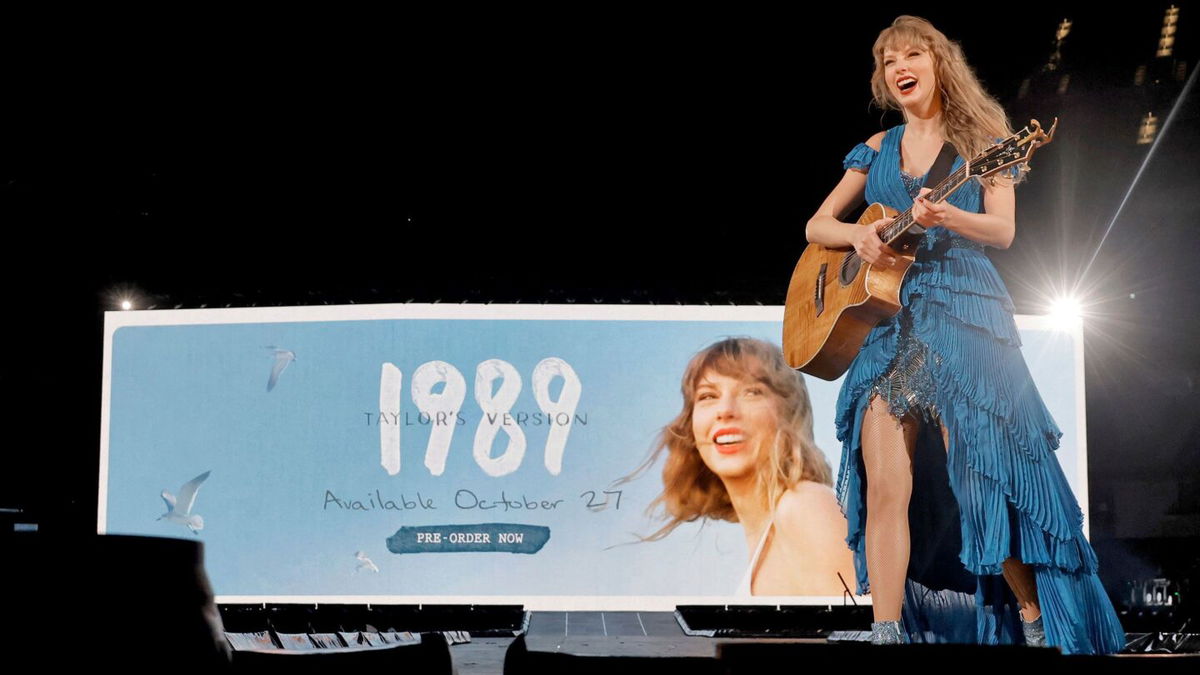 No Taylor Swift, but SoFi Stadium continues to rise – Daily Breeze