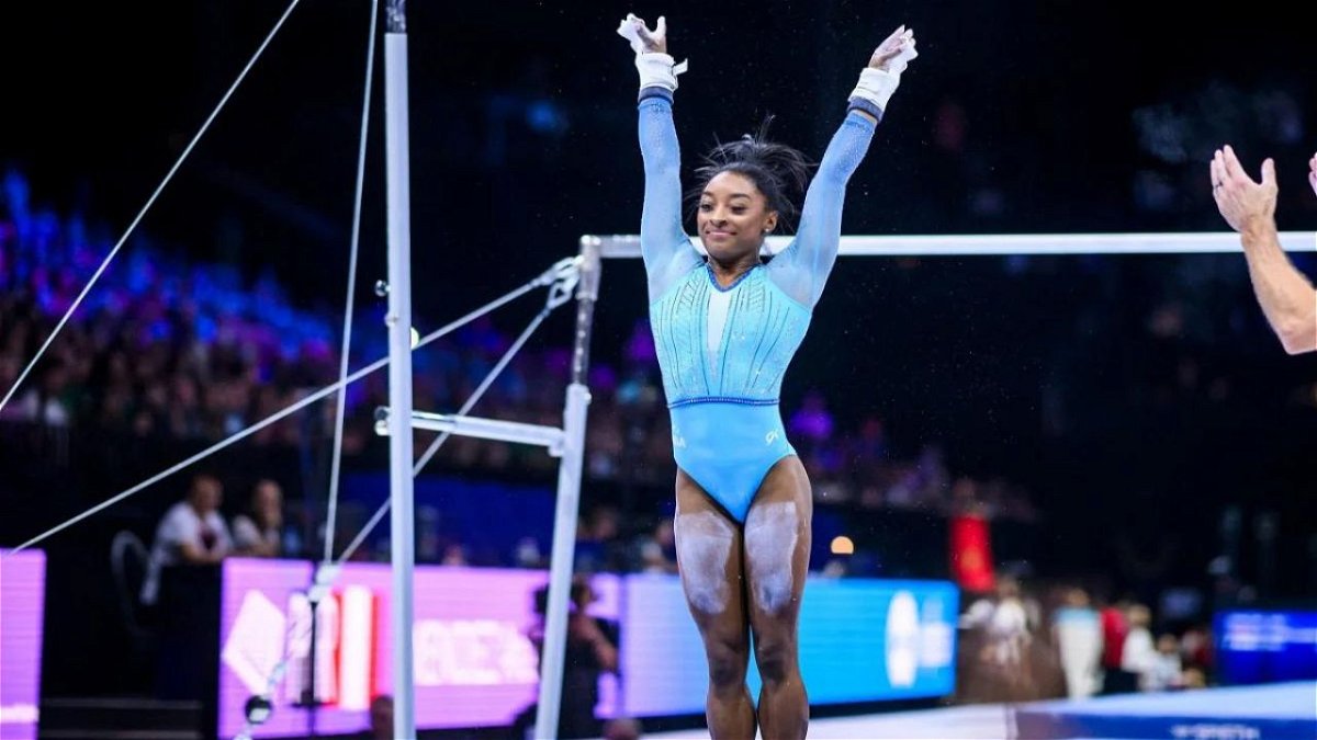 World Artistic Gymnastics Championships 2023: Simone Biles lands