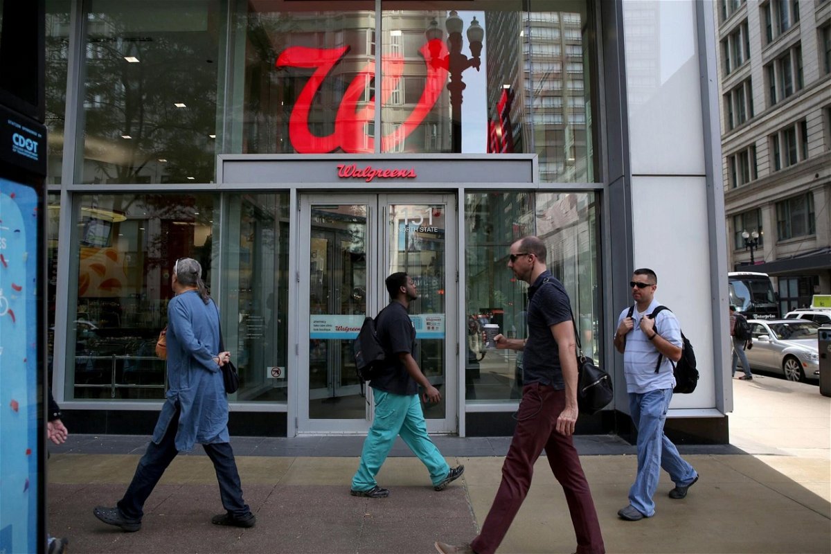 <i>Nancy Stone/Chicago Tribune/Tribune News Service/Getty Images</i><br/>A Walgreens store in Chicago