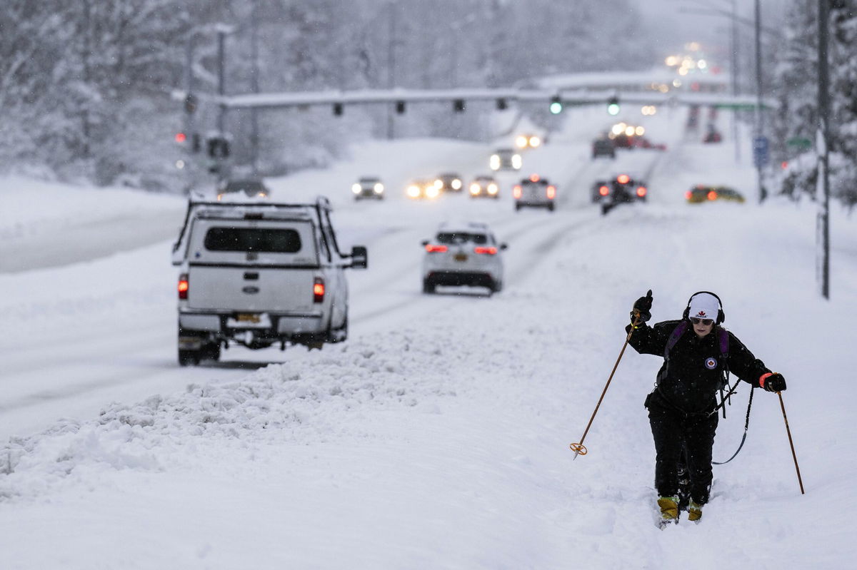 Anchorage Alaska Could See Its Snowiest November Ever KRDO   Cnn L19jb21wb25lbnRzL2ltYWdlL2luc3RhbmNlcy9jbG96NGh5emgwMDF6M2I2aWdkOGRkaXU4 L19wYWdlcy9jbG96Mmp4Y20wMDFrMjZwNWR0em9mdGYx Scaled 