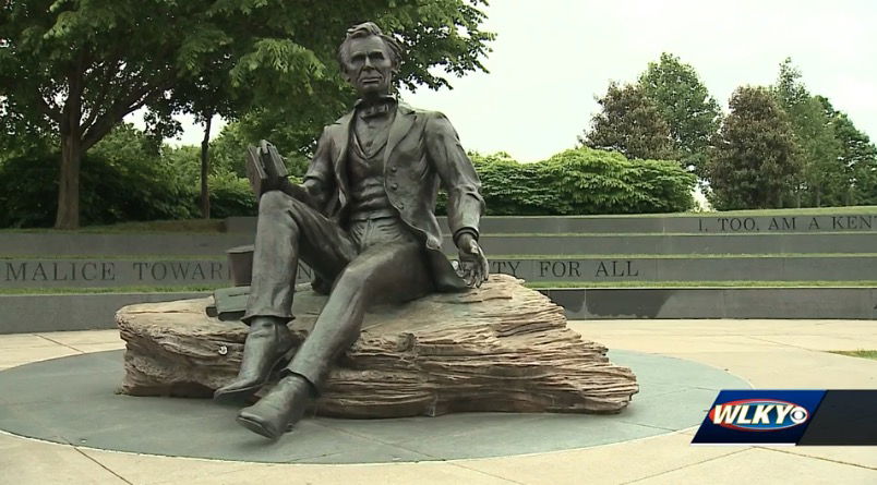 <i>WLKY</i><br/>Louisville police are asking for help finding the top hat off a statue of Abraham Lincoln. The statue of the 16th president of the United States was unveiled at Waterfront Park in 2009.