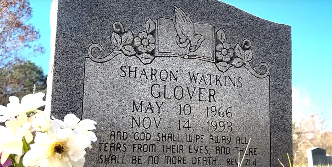 <i></i><br/>A murder that took place in Caddo Parish 30 years ago remain unsolved. But neither the investigators nor the victim's family have given up hope that someone will be held accountable.