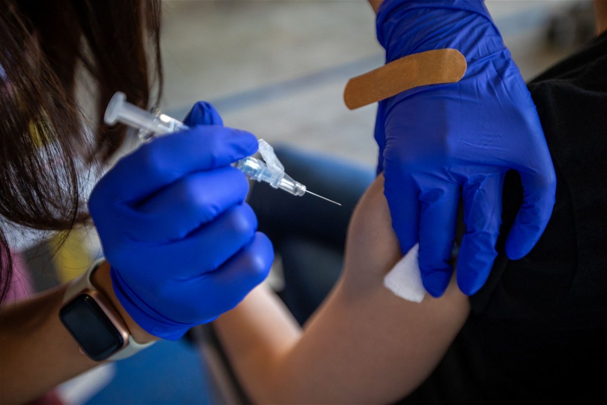 <i>Francine Orr/Los Angeles Times/Getty Images</i><br/>Fewer than two in five people in the US have gotten the flu vaccine this season