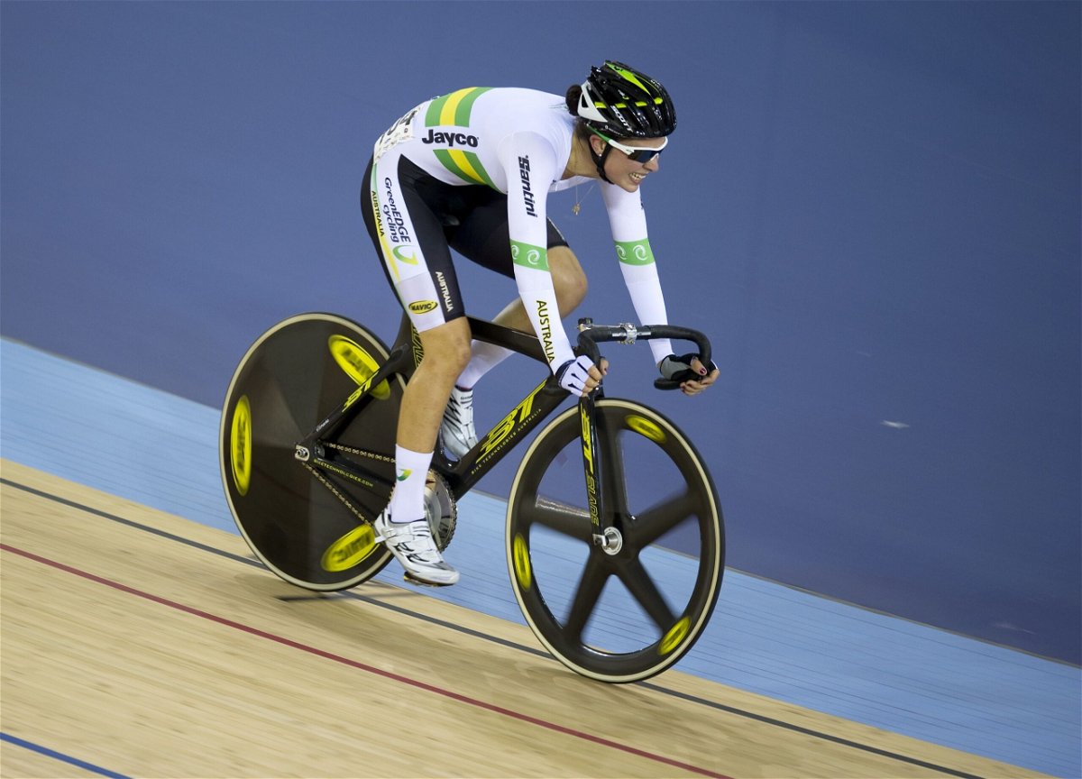 <i>ADRIAN DENNIS/AFP/AFP via Getty Images</i><br/>Melissa Hoskins racing at the Velodrome in the Olympic Park in London on February 17