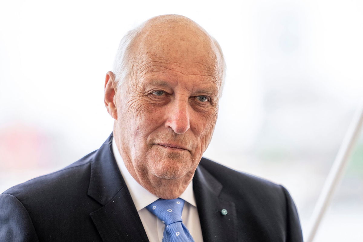 Norways King Harald fitted with pacemaker after falling ill on holiday |  KRDO