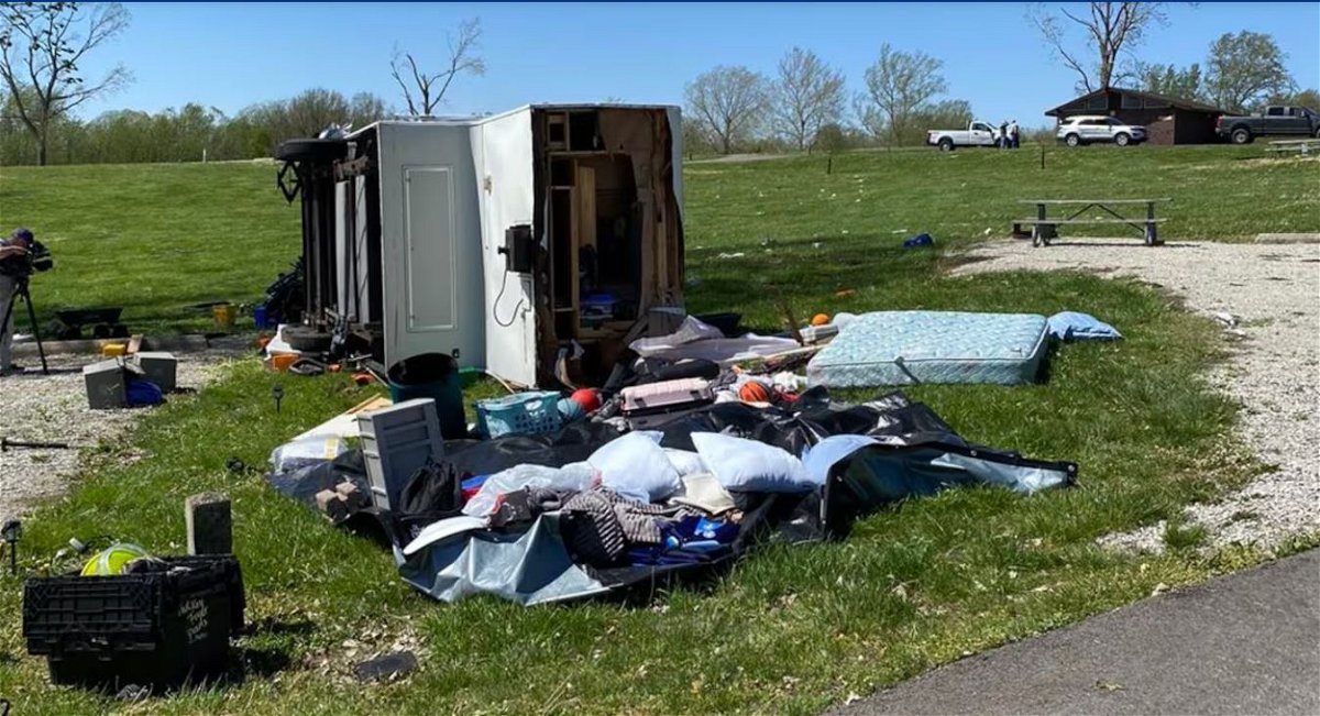 <i>Clay County Sheriff's Department/KCTV via CNN Newsource</i><br/>A family loses everything in a Smithville Lake