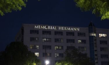 Memorial Hermann-Texas Medical Center in Houston halts liver and kidney transplants as it investigates ‘inappropriate changes’ to patient records.