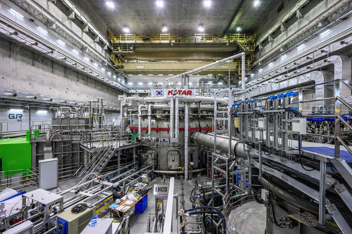Artificial sun' sets record for time at 100 million degrees