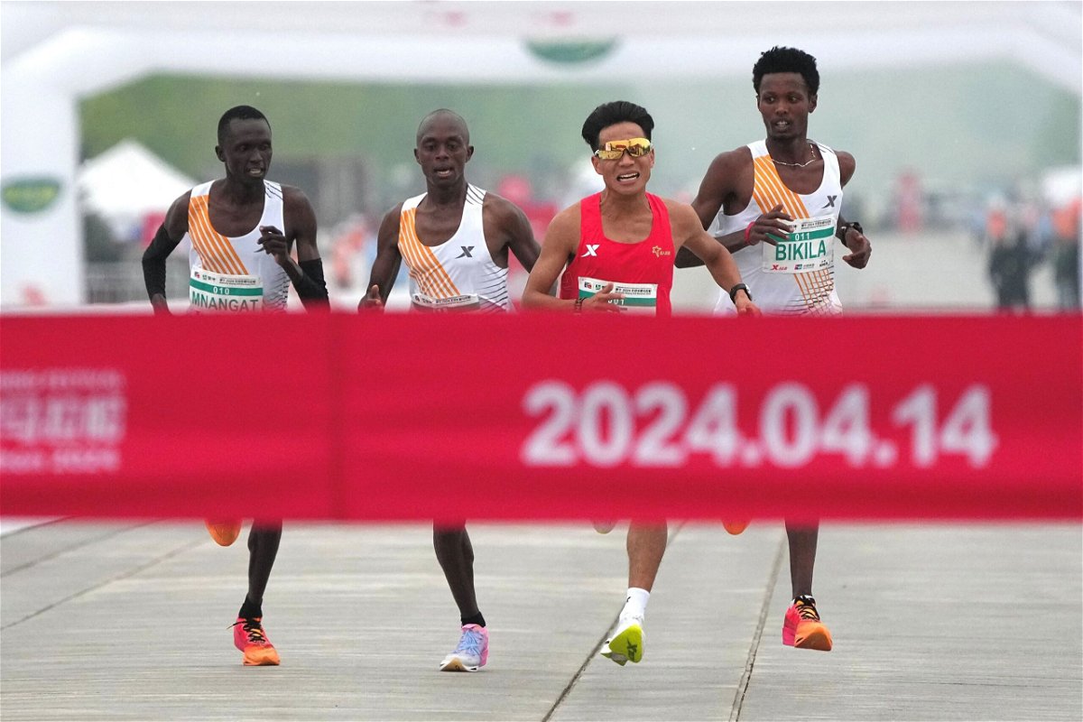Chinese runner’s win invites suspicion after rivals appear to step ...