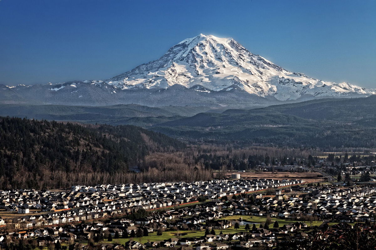 <i>Rob Mertens/U.S. Geological Survey Cascades Volcano Observatory via CNN Newsource</i><br />USGS Cascades Volcano Observatory geophysicist Rebecca Kramer works on station PR05