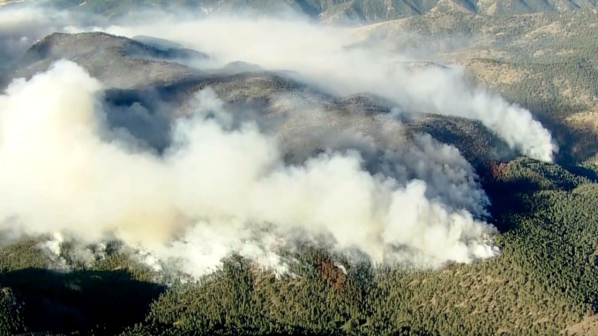 Alexander Mountain Fire west of Loveland