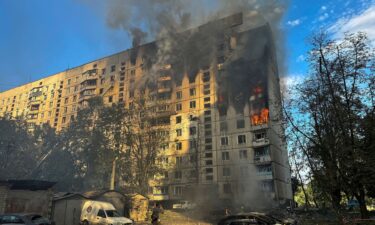 An apartment building was hit by the latest round of Russian air strikes in Kharkiv.