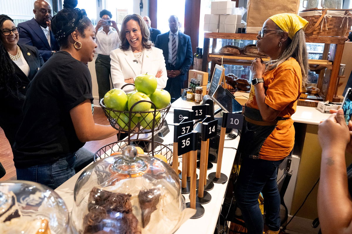 <i>Saul Loeb/AFP/Getty Images via CNN Newsource</i><br/>Democratic presidential candidate US Vice President Kamala Harris visits Dottie's Market in Savannah