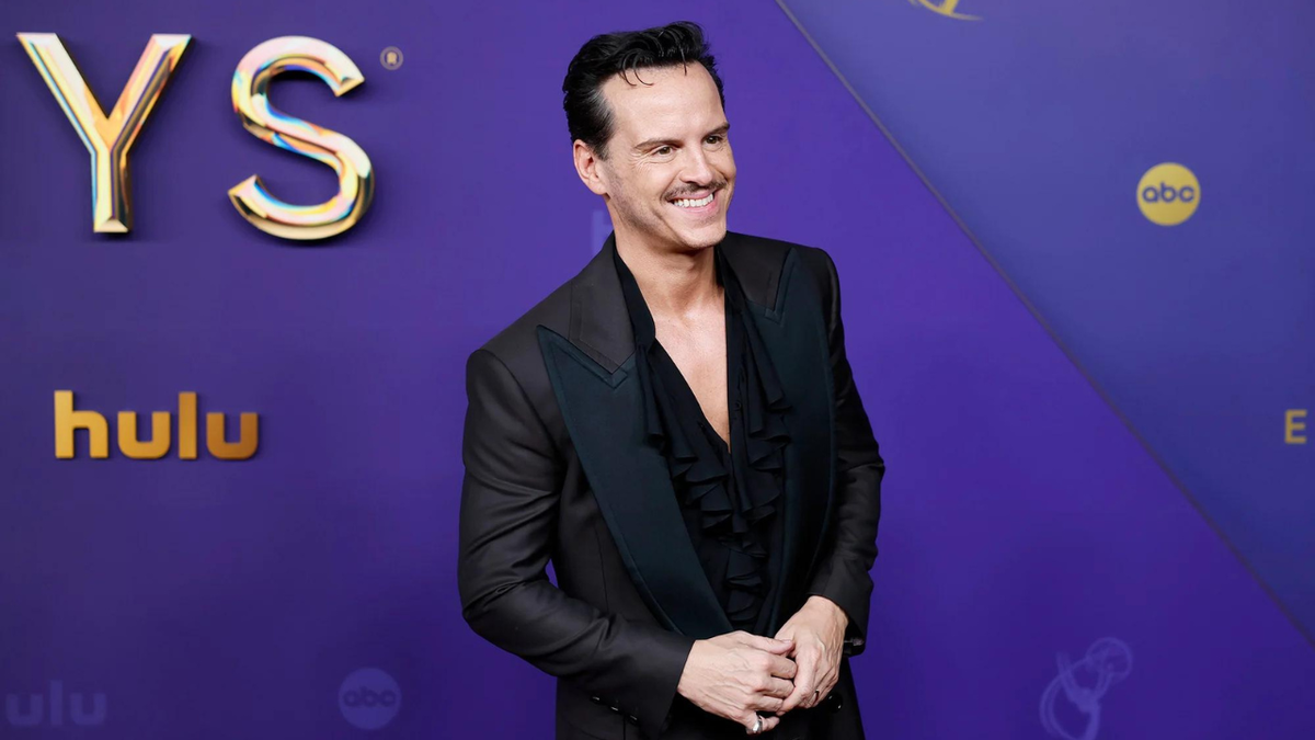 Andrew Scott attends the 76th Primetime Emmy Awards at the Peacock Theater in Los Angeles, on Sunday, September 15. Allen J. Schaben/Los Angeles Times/Getty Images