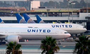 Airlines in the United States are now required to give passengers cash refunds if their flight is significantly delayed or canceled