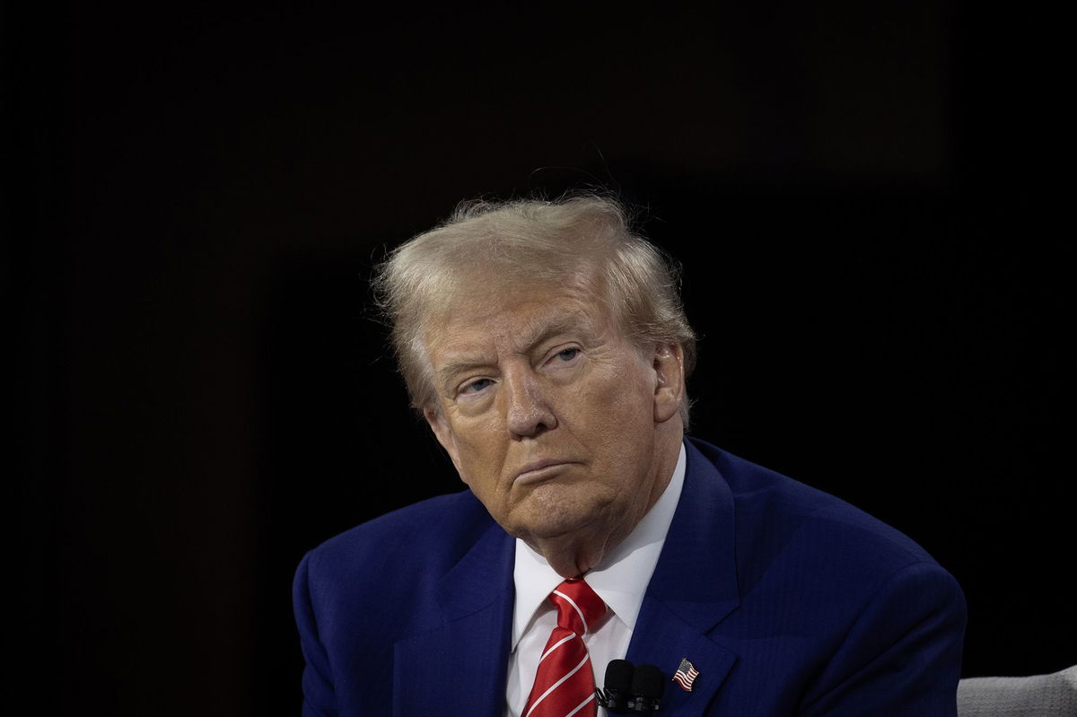 <i>Scott Olson/Getty Images via CNN Newsource</i><br/>Former President Donald Trump is interviewed by Bloomberg News Editor-in-Chief John Micklethwait during a luncheon hosted by the Economic Club of Chicago on October 15 in Chicago