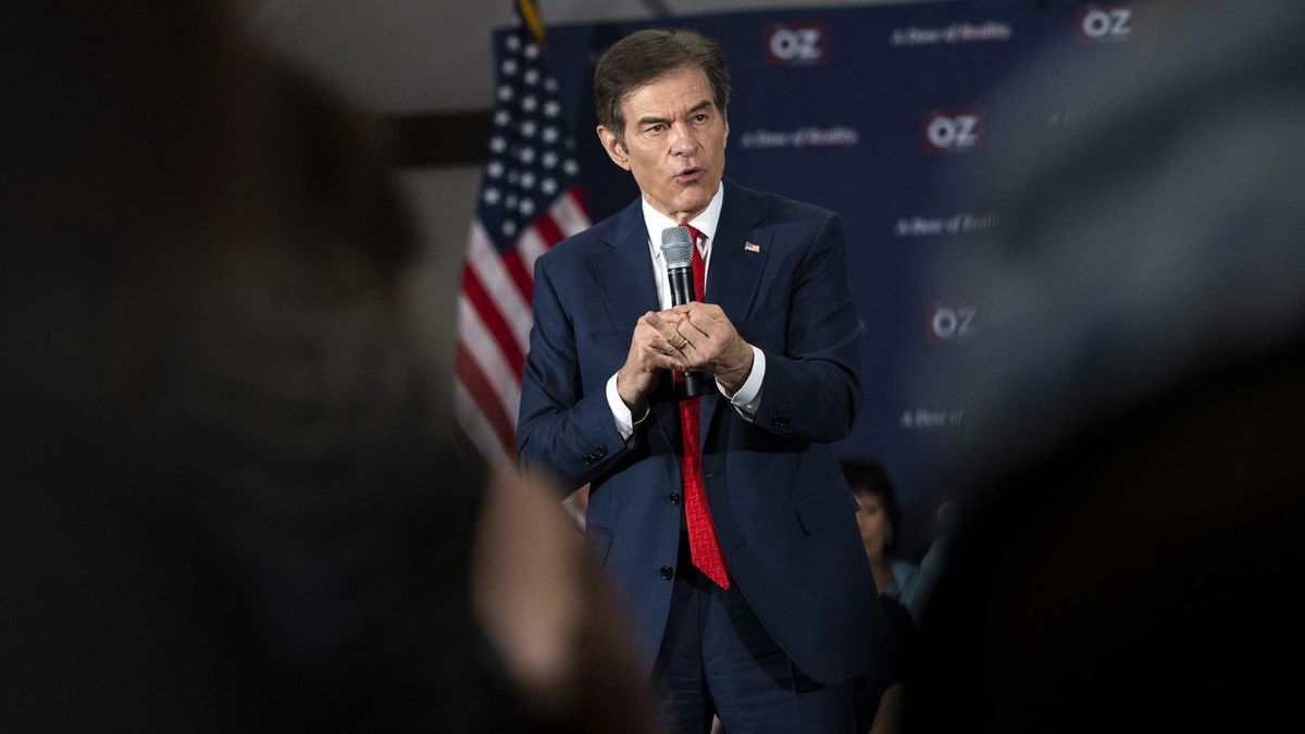 Mehmet Oz speaks during a town hall in Bell Blue, Pennsylvania, on May 16, 2022.
